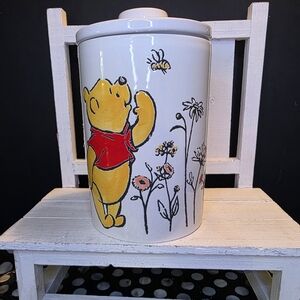 Disney Winnie the Pooh Canister with Lid – Kitchen Storage – Brand New